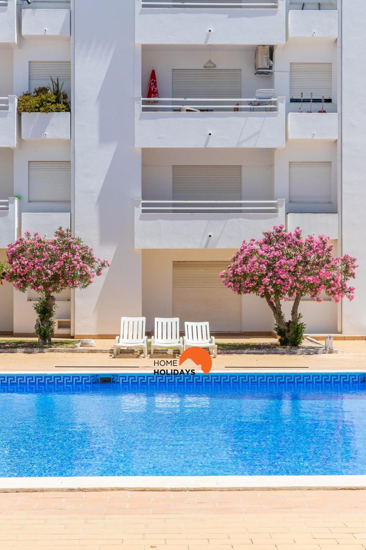 #022 T2 Velamar By Holidays Apartment